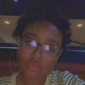 Meet your Posher, Brandi